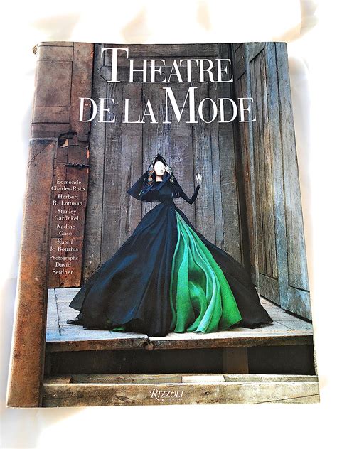 Théâtre De La Mode Hardcover – February 15, 1991 .